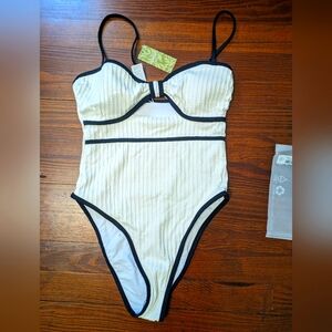 One Piece Cupshe Bathing suit